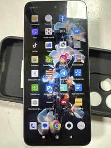 Б/в Мобільний телефон Xiaomi redmi 13 6/128gb 01-200898683