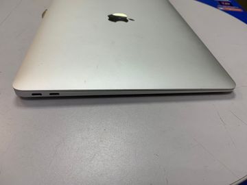 Б/в Ноутбук Apple macbook air a1932 13,3`` core i5 1,6ghz/ram8gb/ssd256gb/intel uhd graphics 617 01-200892992