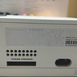Б/у Игровая приставка Microsoft xbox series s 512gb 01-200903244