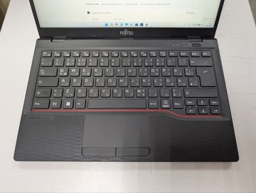 Б/в Ноутбук Fujitsu 14/core i5-1235u ddr5/16gb ddr4/hdd *відсутній/ssd 1000 gb/*інтегрована 01-200909010