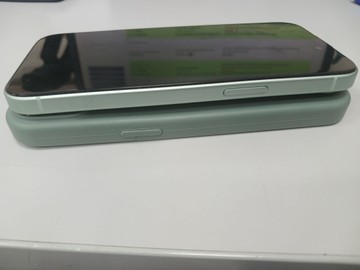 Б/в Мобільний телефон Apple iphone 15 128gb 01-200931014