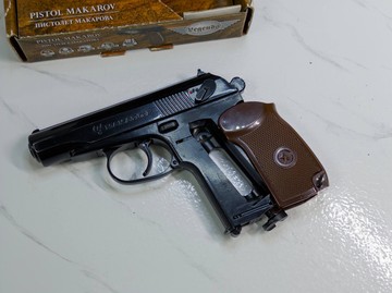 Б/в Пневматичний пістолет Umarex makarov 01-200950256