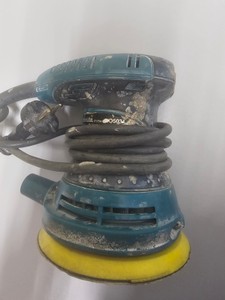 Б/в Шліфмашина вібро Makita bo5031 01-200972388
