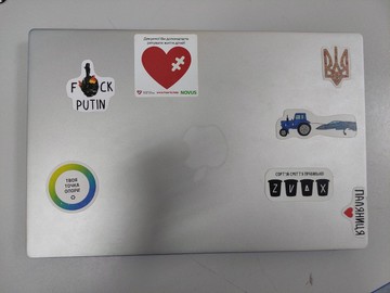 Б/у Ноутбук Lenovo 15/ryzen 3 4300u ddr4/8gb ddr4/ssd 256 gb/*інтегрована 01-200994793
