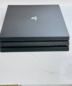 Б/в Ігрова приставка Sony playstation 4 pro 1tb 01-201005021