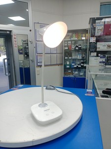 Б/в Лампа настільна Quantum qm-tl1030 01-201021422