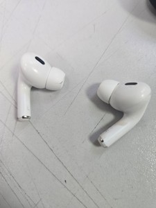 Б/в Навушники Apple airpods pro 2nd generation with magsafe charging case usb-c 01-201030356
