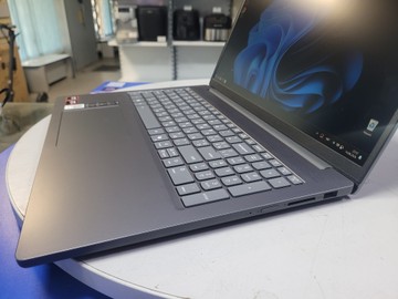 Б/в Ноутбук Lenovo ideapad slim 5 16arp10/ ryzen 7 170 ddr5/16 гб ddr5/ssd512/amd radeon graphics 01-200992147