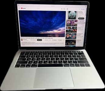 Б/в Ноутбук Apple macbook air a1932/13.3"/ core i5 1.6ghz/ram 8gb/ssd 128b/intel uhd grafics 617 01-201077539