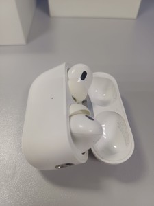 Б/в Навушники Apple airpods pro 2nd generation magsafe 01-201110328