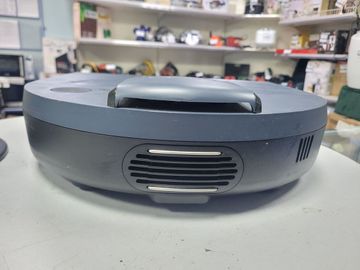 01-200424734: Neato botvac d8