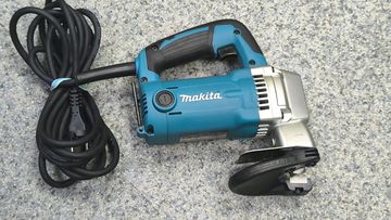 01-200476232: Makita js3201j