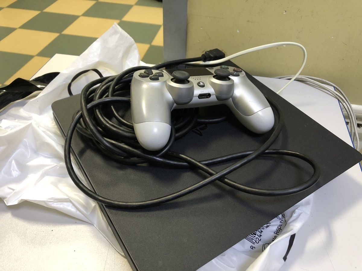 playstation 4 slim 1tb