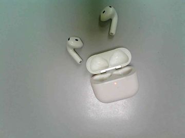 01-200629399: Apple airpods 4