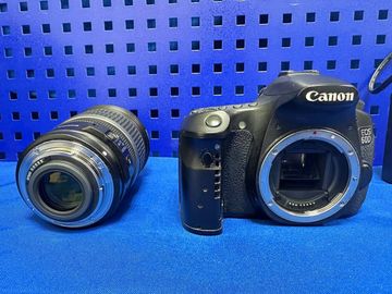 01-200611738: Canon eos 60d +ef-s 17-55mm f/2,8 is usm
