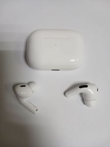 01-200759364: Apple airpods pro 2nd generation with magsafe charging case usb-c