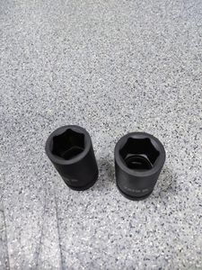 01-200762221: Yato головка торцева 6-гранна ударна yato 1" 32 мм + головка торцева 6-гранна ударна yato 1" 33 мм