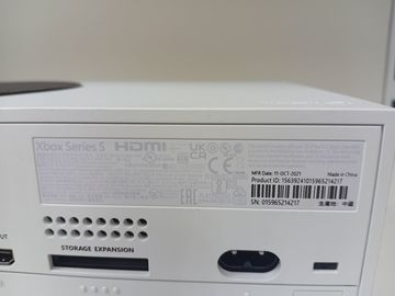 01-200772990: Microsoft xbox series s 512gb