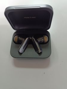 01-200794833: Realme buds air 7 pro metallic racing