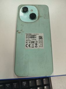 Б/у Мобильний телефон Tecno spark go 1 kl4 3/64gb 01-200804413