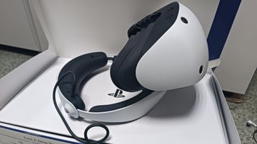 Б/в Окуляри віртуальної реальності Sony playstation vr2 + 2 контролери cfi-zcvl1 01-200820265