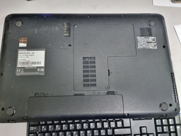 Toshiba 17/core i5 3340m ddr3/8gb ddr3/hdd *відсутній/ssd 120 gb/*інтегрована