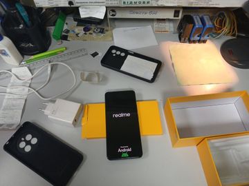 Б/у Мобильный телефон Realme 12 4g 8/256gb 01-200836611