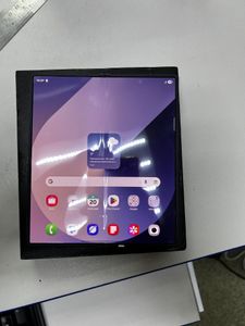 Б/в Мобільний телефон Samsung galaxy fold6 12/256gb 01-200851648