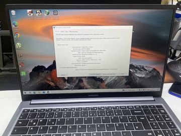 Б/в Ноутбук Samsung 15/core 3 100u s1 ddr5/8gb ddr4/ssd 240 gb/*інтегрована 01-200880251
