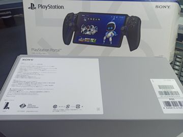Б/у Игровая приставка Sony playstation portal remote player 01-200901874