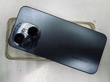 Б/в Мобільний телефон Tecno spark go 1 kl4 4/128gb 01-200906219