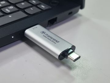 Б/в Ssd накопичувач Transcend esd310 2 tb 01-200920309