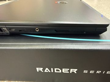 Б/в Ноутбук Msi 17/core i9-13980hx ddr4/64gb ddr4/hdd *відсутній/ssd 2000 gb/geforce rtx4070 8gb 01-200922280