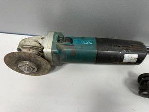 Б/в Кутова шліфмашина Makita 9565cvr 01-200927575