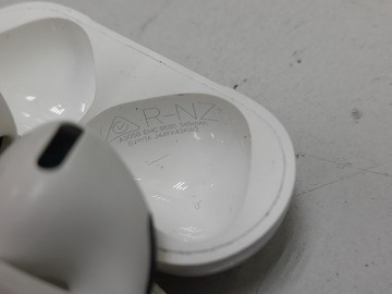 Б/в Навушники Apple airpods 4 01-200958318
