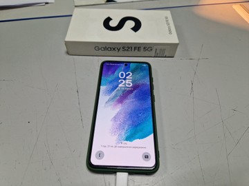 Б/в Мобільний телефон Samsung galaxy s21 fe 6/128gb 01-200979305