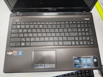 Asus 15/e450 ddr3/4gb ddr3/hdd 500 gb/ssd *відсутній/radeon hd 7600m