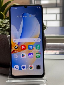 Б/в Мобільний телефон Realme note 70 4/128gb 01-200988985