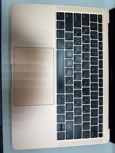 Б/в Ноутбук Apple macbook air a1932/13.3"/ core i5 1.6ghz/ram 8gb/ssd 128b/intel uhd grafics 617 01-200990049