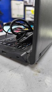 Б/в Ноутбук Dell 13/core i3 4010u ddr3/4gb ddr3/hdd 120 gb/ssd *відсутній/*інтегрована 01-201018007