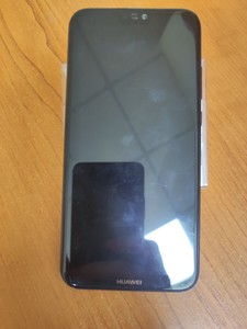 Б/в Мобільний телефон Huawei p20 lite 4/64gb 01-201031883