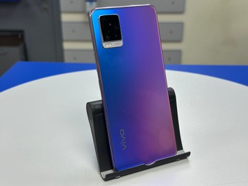 Б/в Мобільний телефон Vivo v20 8/128gb 01-201054653