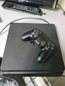 Б/в Ігрова приставка Sony playstation 4 slim 500gb 01-201063603