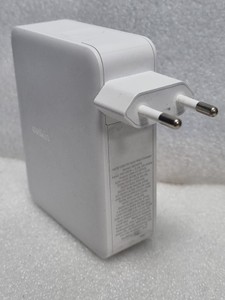 Б/у Сетевое зарядное устройство Belkin 140w 3хusb-с gan pd pps usb-a wch014bt 01-201070714