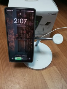 Б/в Бездротовий зарядний пристрій Belkin моделі: boost charge pro 3-in-1 wireless charging with magsafe wlz009 01-201090373