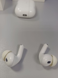 Б/в Навушники Apple airpods pro 2nd generation magsafe 01-201110328