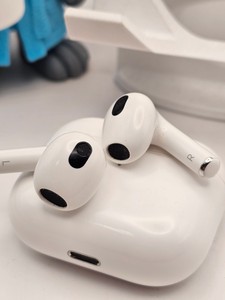 Б/у Навушники Apple airpods 3rd generation 01-201112232