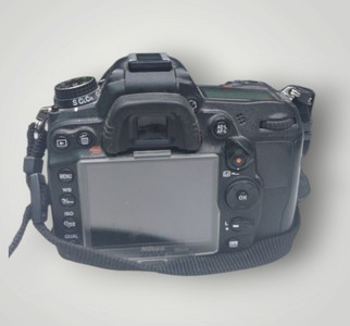 Б/в Фотоапарат Nikon d7000 + af-s dx nikkor 18-105mm f/3.5-5.6g ed vr 01-201114587