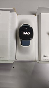 Б/у Смарт часы Fitbit fb523 01-201159596