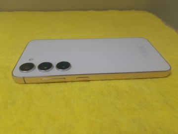Б/в Мобільний телефон Samsung galaxy s23 sm-s911b/ds 8/256gb 01-201160580